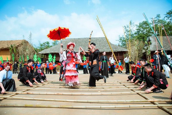 Vietnam Considers Long-Term Visa Incentives for Foreign Cultural Experts